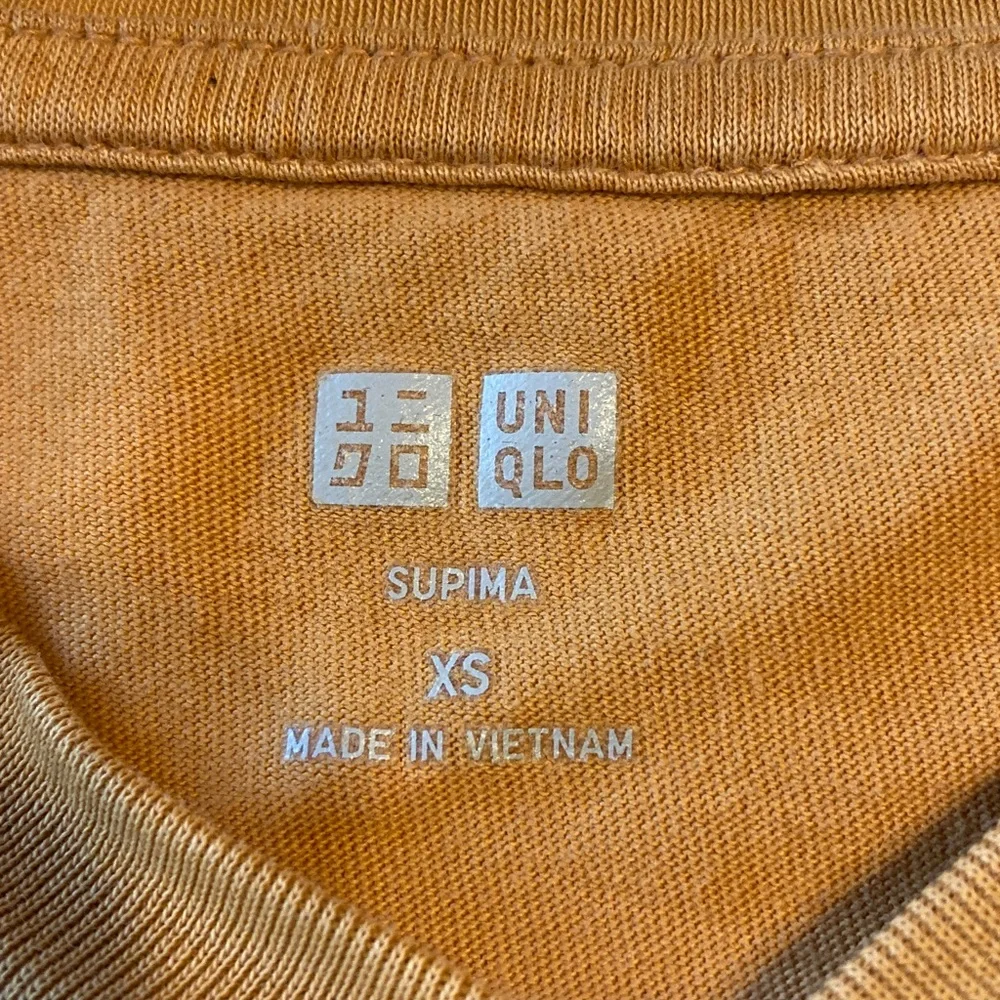 Uniqlo Women’s Short Sleeve V-Neck Tee - Mustard - Picture 2 of 7
